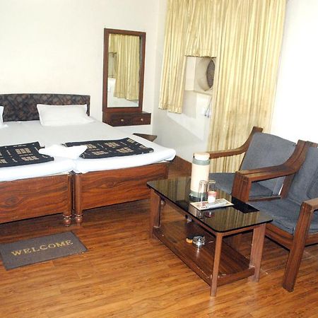 Hotel Kusum Bhilai Esterno foto