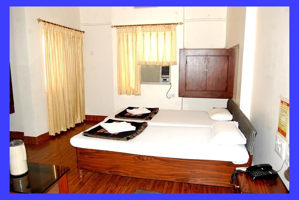 Hotel Kusum Bhilai Camera foto