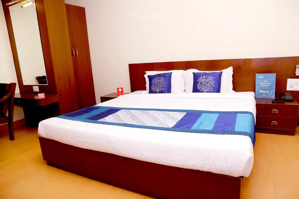 Hotel Kusum Bhilai Esterno foto