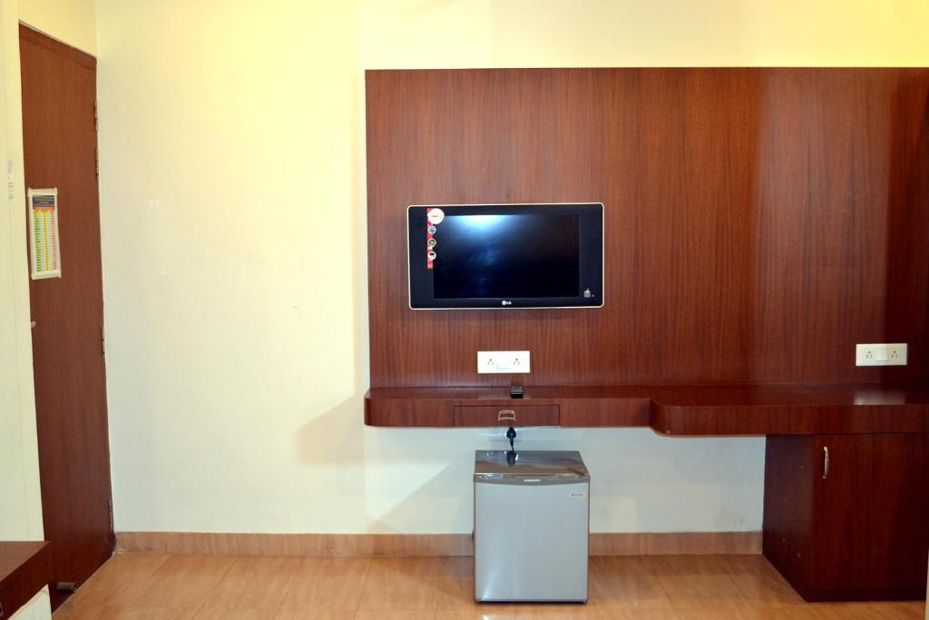 Hotel Kusum Bhilai Esterno foto